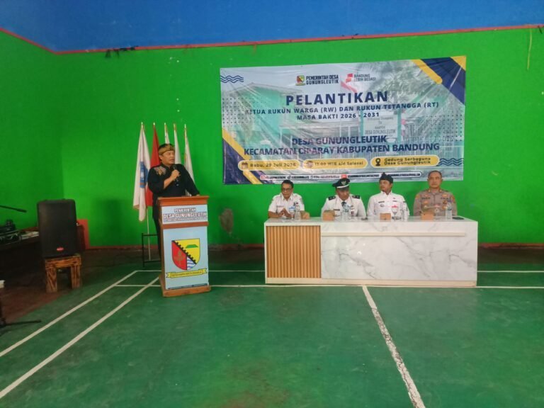 Dr. H. Dadang M. Naser Hadiri Pelantikan RT dan RW Desa Gunungleutik, Paparkan Program Pertanian dan Lingkungan Hidup, K